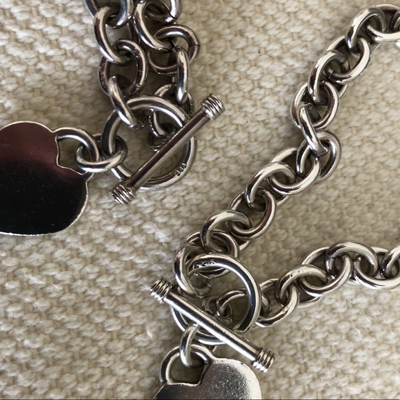 Heart charm toggle necklace & bracelet - Picture 3 of 3